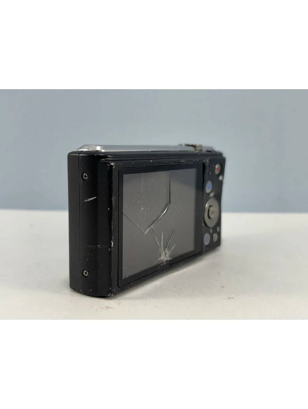 Medion MD 86824 16.0 MP Digital Camera Black - PARTS / REPAIR ONLY - See Photos